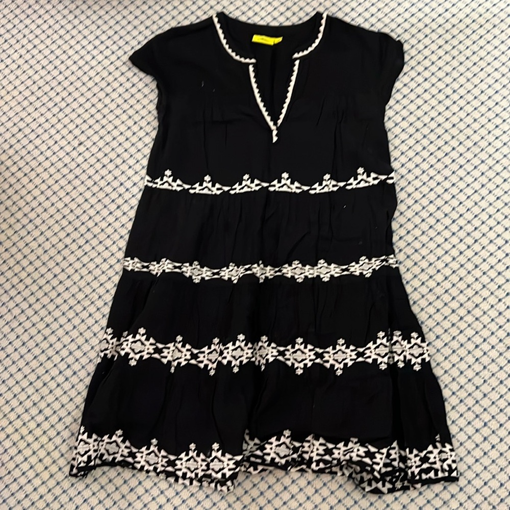 Roller rabbit XS black and white embroidered dress